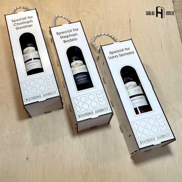 ღვინის ბოთლის სასაჩუქრე ყუთი (1 ბოთლის, ხის შემცვლელი, თეთრი)